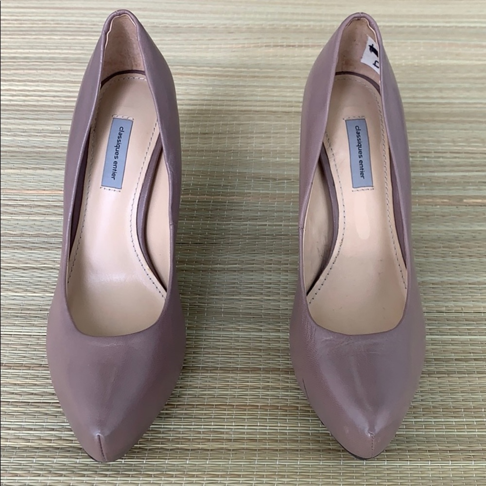 Beige heels